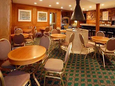 Отель Hampton Inn & Suites Саус Лэйк Тахо